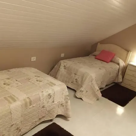 Holiday home Casa En Con Jardin Y Vistas A La Ria. O Grove